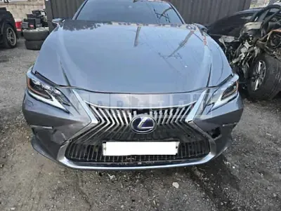 Photo 1 of 10: 2021 Lexus ES300h — Korean insurance auction