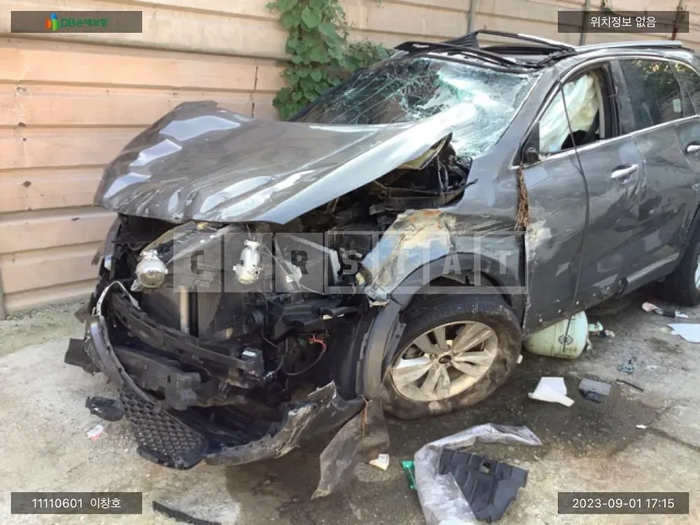 Photo 2 of 14: 2015 Kia Sorento /Sorrento, VIN KNAPS81ADFA114867 — Korean insurance auction