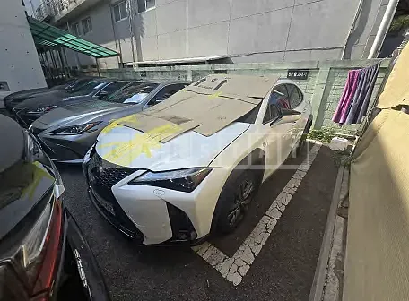 Photo 2 of 32: 2021 Lexus Ux 250h 2WD — Korean insurance auction