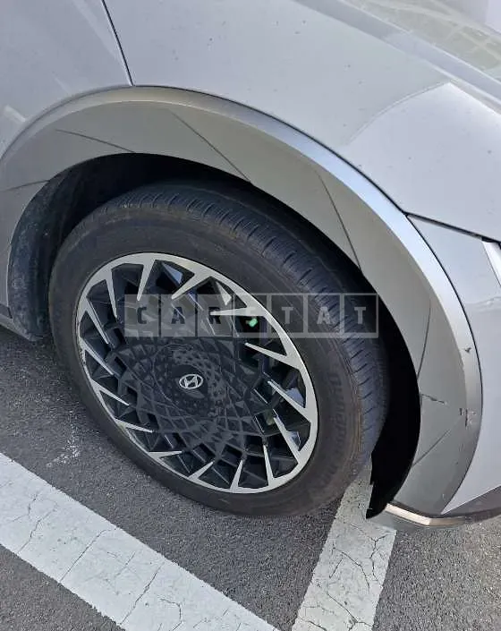 Photo 2 of 15: 2021 Hyundai IONIQ 5 — Korean insurance auction