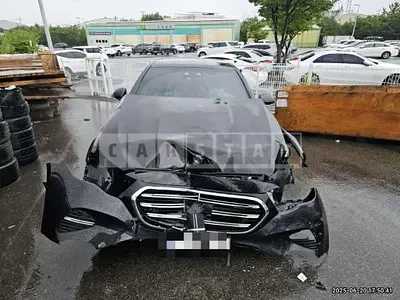 Photo 1 of 17: 2024 Mercedes-Benz E450 4Matic — Korean insurance auction