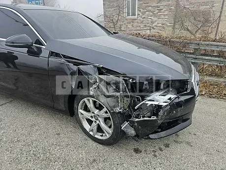 Photo 2 of 11: 2018 Audi A4 30 TDI, VIN WAUZZZF47JA180176 — Korean insurance auction
