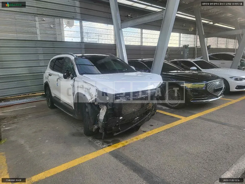 Photo 2 of 9: 2018 Hyundai Santa Fe, VIN KMHS381BDKU094350 — Korean insurance auction