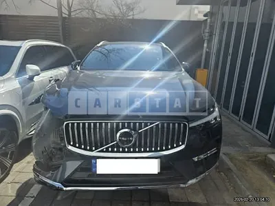 Photo 1 of 39: 2023 Volvo XC60B5 AWD — Korean insurance auction