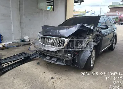 Photo 1 of 9: 2017 Kia Sorento — Korean insurance auction