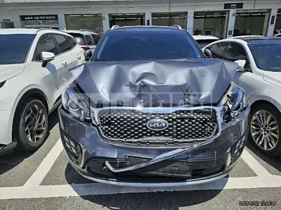 Photo 1 of 10: 2017 Kia Sorento — Korean insurance auction