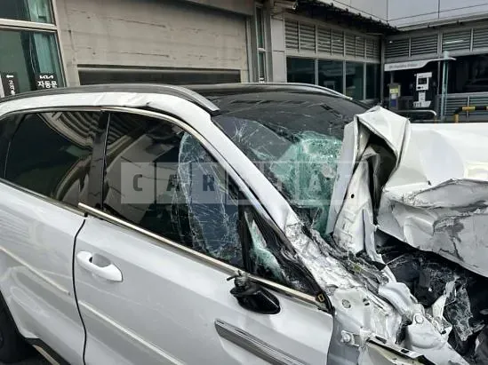 Photo 2 of 32: 2024 Kia Sorento — Korean insurance auction