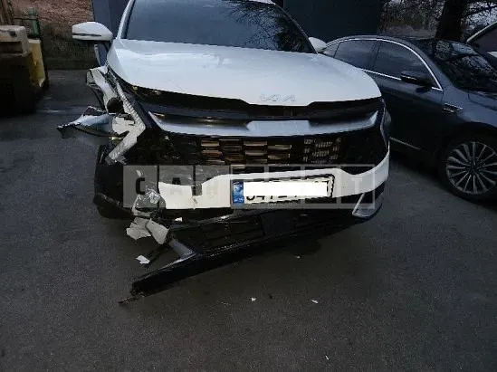Photo 2 of 17: 2024 Kia Sportage, VIN KNAPV81BGRK308742 — Korean insurance auction