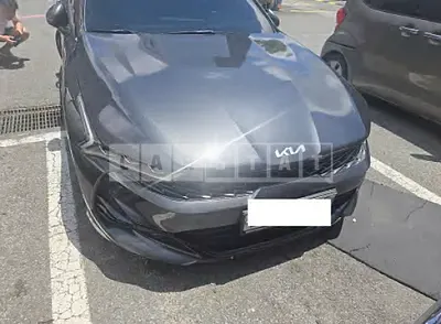 Photo 1 of 17: 2020 Kia K5 — Korean insurance auction