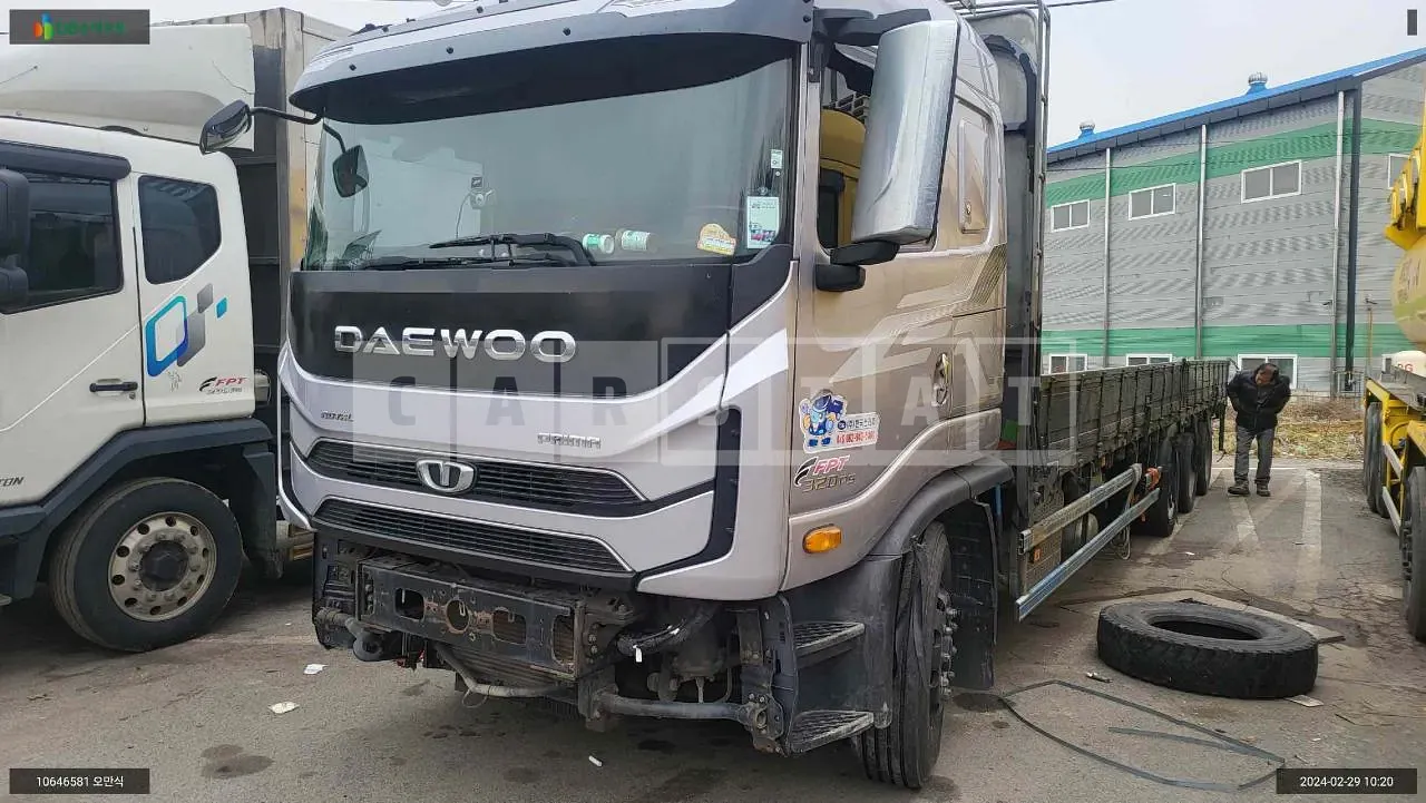 Photo 2 of 13: 2018 트럭 /한국쓰리축 16톤트럭, VIN KLTJL9CJBKK000300 — Korean insurance auction