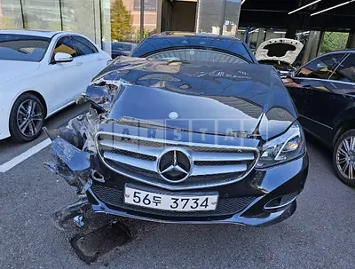 Photo 1 of 22: 2015 Mercedes-Benz E250 BlueTec 4Matic, VIN WDDHF9HB4FB141605 — Korean insurance auction