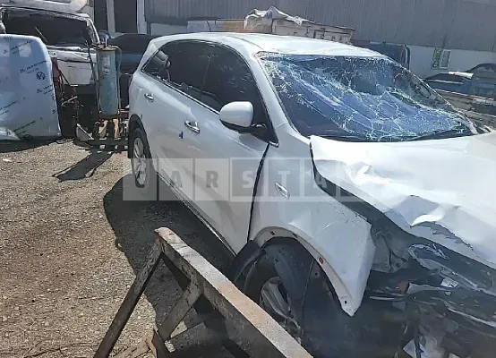 Photo 2 of 11: 2016 Kia Sorento, VIN KNAPG81ABGA176888 — Korean insurance auction