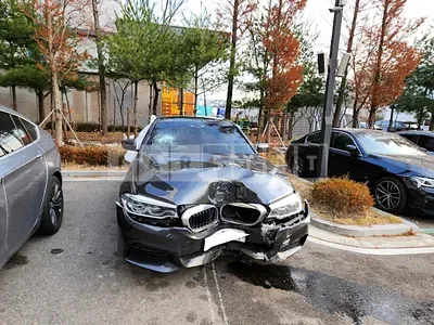 Photo 1 of 48: 2018 BMW 520d xDrive, VIN WBAJC5104JWE55407 — Korean insurance auction