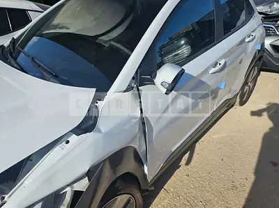 Photo 1 of 28: 2019 Hyundai Kona Electric, VIN KMHK381GFKU035234 — Korean insurance auction