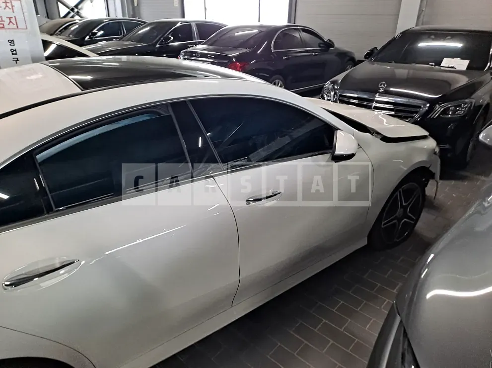 Photo 2 of 28: 2020 Mercedes-Benz CLA250 4Matic — Korean insurance auction