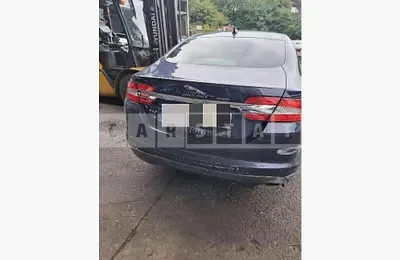 Photo 1 of 2: 2015 Jaguar XF 2.2d — Korean insurance auction