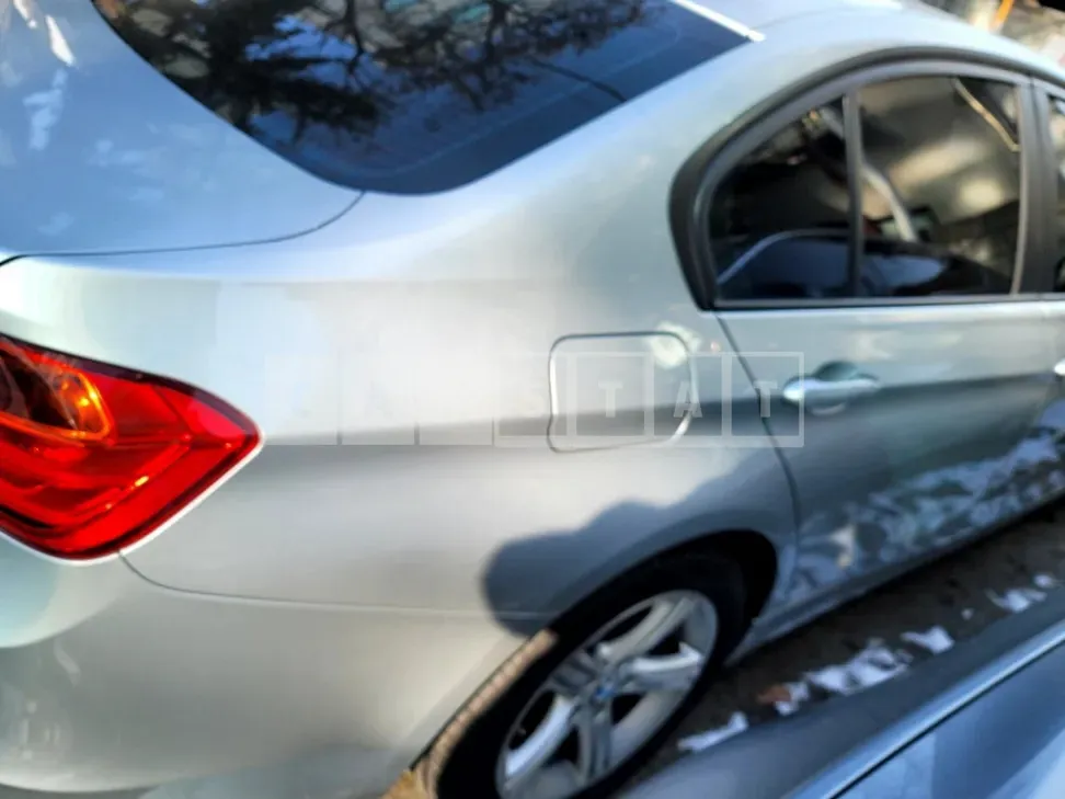 Photo 2 of 11: 2015 BMW 320i, VIN WBA3B1109FK349910 — Korean insurance auction