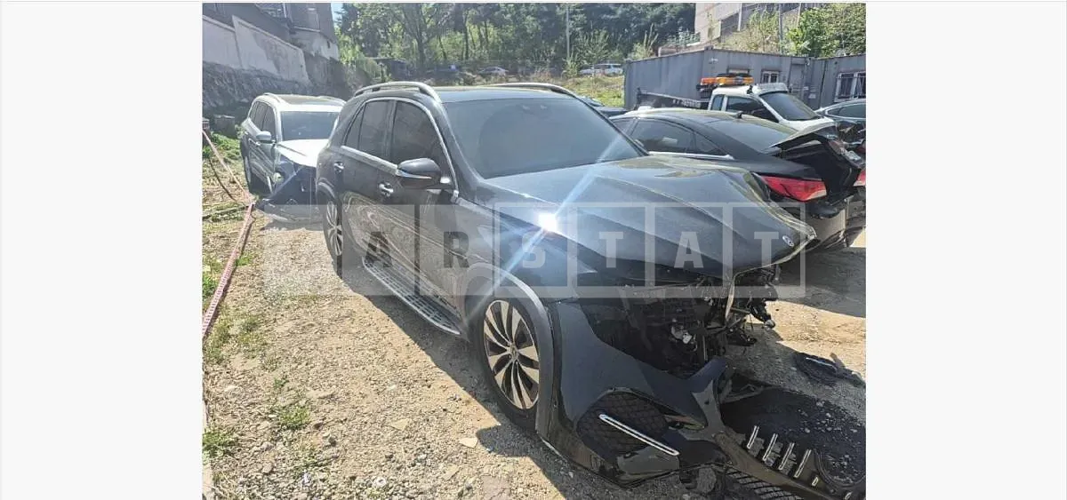 Photo 2 of 7: 2024 Mercedes-Benz GLE 300 d 4Matic — Korean insurance auction