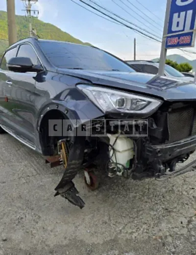 Photo 1 of 26: 2015 Hyundai Santa Fe — Korean insurance auction