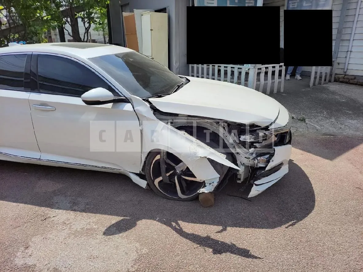 Photo 2 of 9: 2018 Honda Accord 2.0T, VIN 1HGCV2630JA510189 — Korean insurance auction