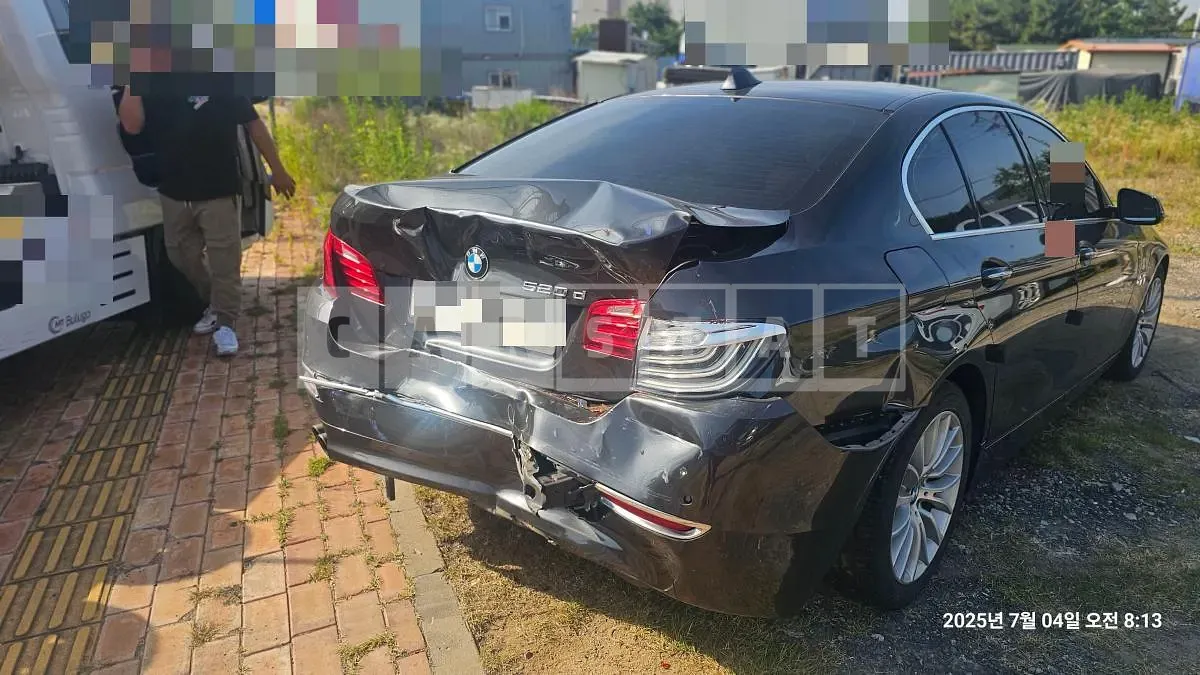 Photo 3 of 3: 2015 BMW 520d — Korean insurance auction