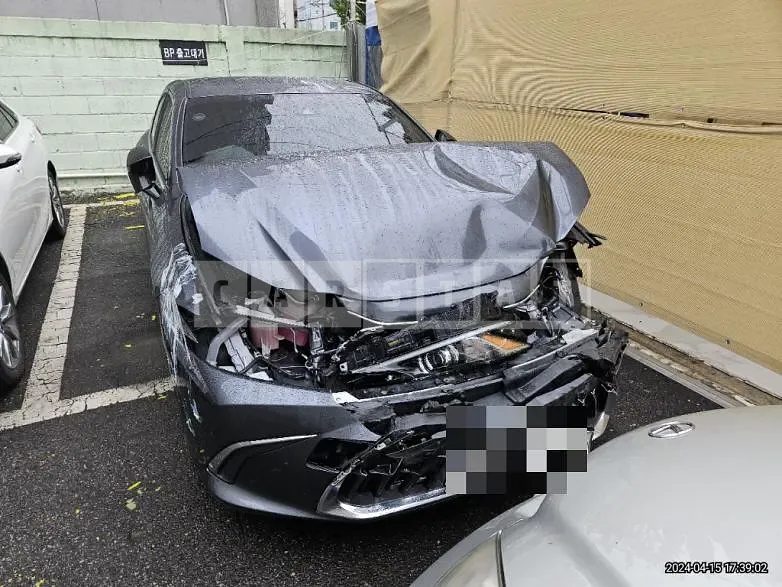 Photo 2 of 23: 2021 Lexus ES300h — Korean insurance auction
