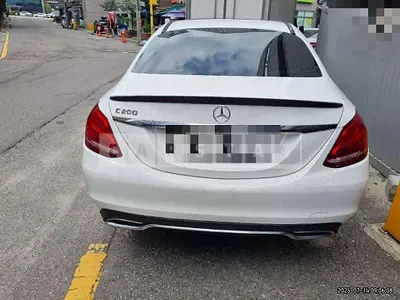 Photo 1 of 24: 2018 Mercedes-Benz C200 — Korean insurance auction