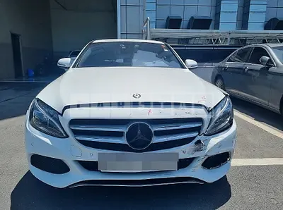 Photo 1 of 5: 2015 Mercedes-Benz C200 — Korean insurance auction