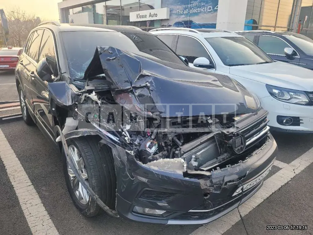 Photo 2 of 9: 2020 Volkswagen Tiguan 2.0 TDI, VIN WVGZZZ5NZLW906868 — Korean insurance auction
