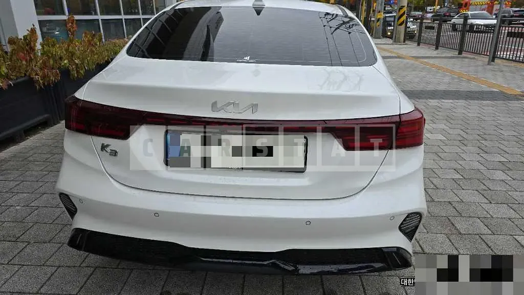 Photo 2 of 8: 2021 Kia Kz — Korean insurance auction