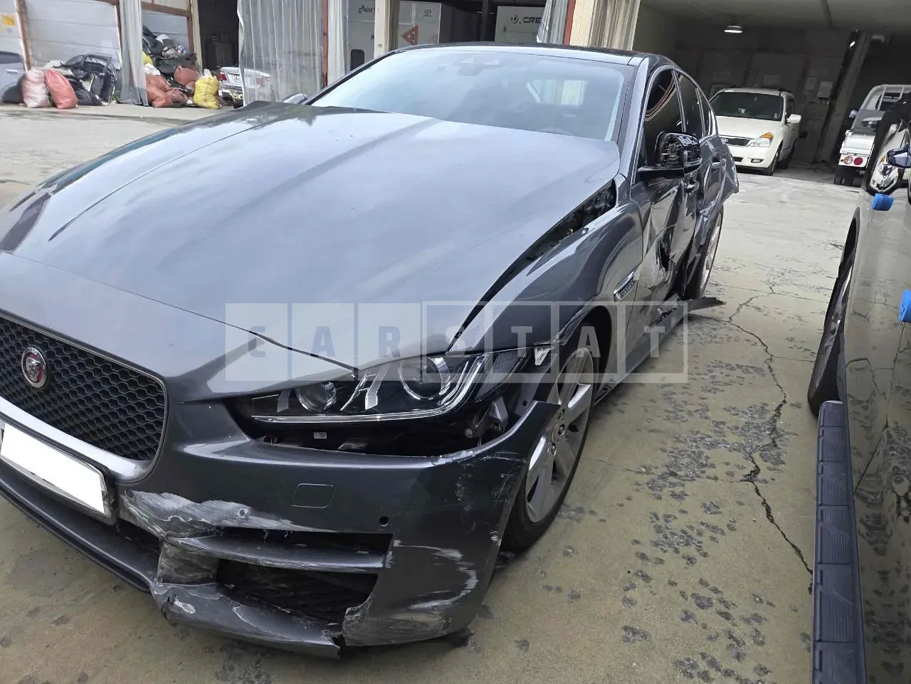 Photo 2 of 14: 2016 Jaguar XE 2.0d, VIN SAJAB4BN4GA936028 — Korean insurance auction