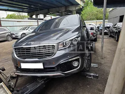 Photo 1 of 13: 2017 Kia Carnival, VIN KNAMB81ABJS366327 — Korean insurance auction