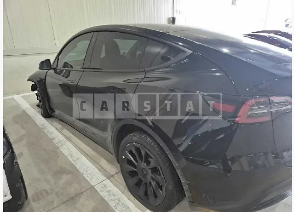 Photo 2 of 17: 2022 Tesla Model Y LongRange — Korean insurance auction
