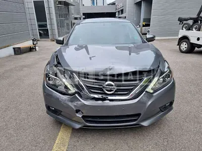 Photo 1 of 50: 2017 Nissan Altima 2.5, VIN 1N4AL3AP8HC105653 — Korean insurance auction