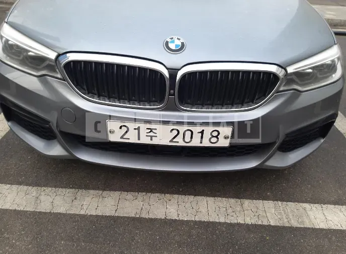 Photo 2 of 41: 2018 BMW 530i, VIN WBAJD3107JWC99316 — Korean insurance auction