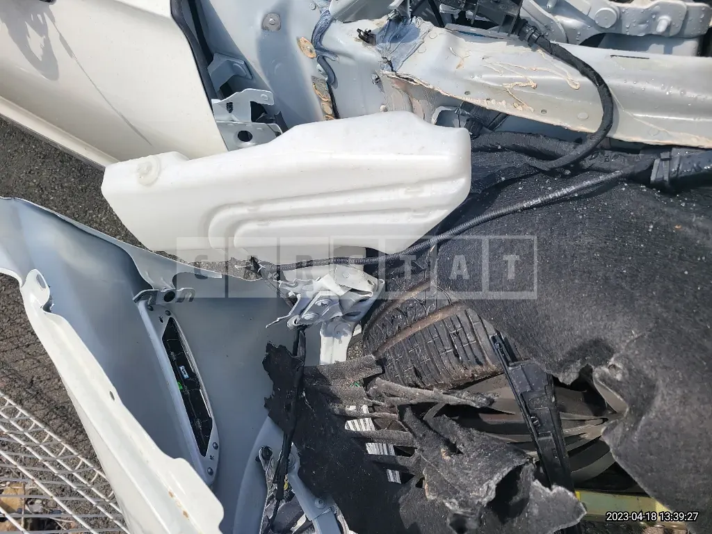 Photo 2 of 46: 2022 Bentley Flyingspur V8, VIN SCBBG53S6NC003556 — Korean insurance auction
