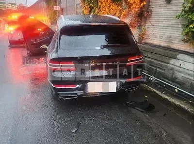Photo 1 of 42: 2022 Genesis GV80, VIN KMTHA81BBNU128056 — Korean insurance auction
