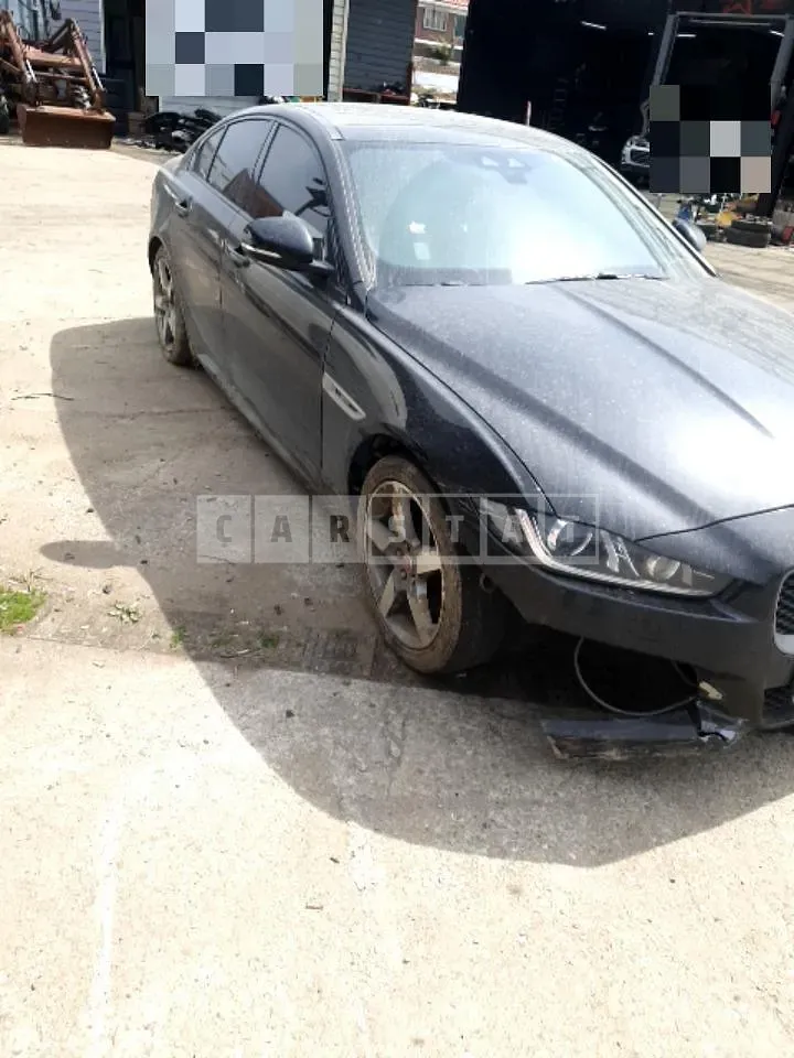 Photo 2 of 33: 2015 Jaguar XE 2.0d, VIN SAJAB4BN3GA924694 — Korean insurance auction