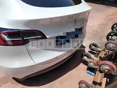Photo 1 of 35: 2021 Tesla Model Y Long Range, VIN 5YJYGDEE1MF225416 — Korean insurance auction