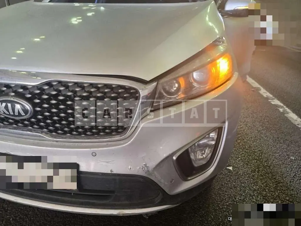 Photo 2 of 8: 2014 Kia Sorento — Korean insurance auction