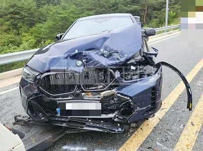 Photo 1 of 15: 2023 BMW X6 M60i xDrive, VIN WBA41EX08R9S43398 — Korean insurance auction