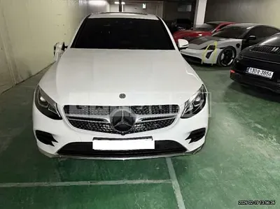Photo 1 of 29: 2018 Mercedes-Benz GLC220d 4Matic Coupe — Korean insurance auction