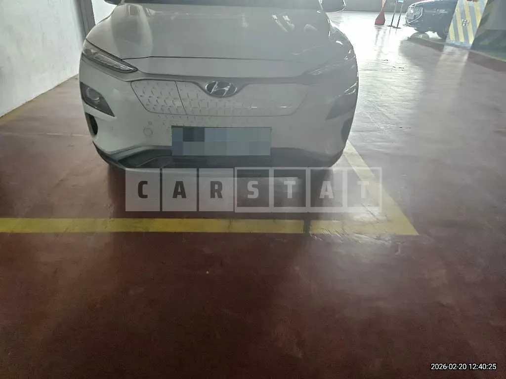 Photo 2 of 14: 2018 Hyundai Kona Electric Car — Korean insurance auction