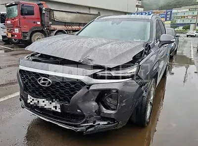 Photo 1 of 11: 2019 Hyundai Santa Fe, VIN KMHS281BBKU159328 — Korean insurance auction