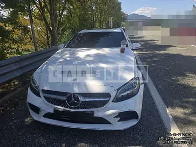 Photo 1 of 10: 2021 Mercedes-Benz C200 — Korean insurance auction