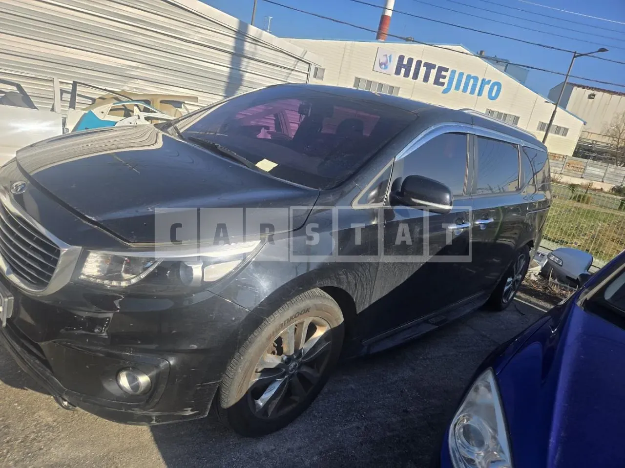 Photo 2 of 4: 2015 Kia Carnival, VIN KNAMC81ABGS165394 — Korean insurance auction