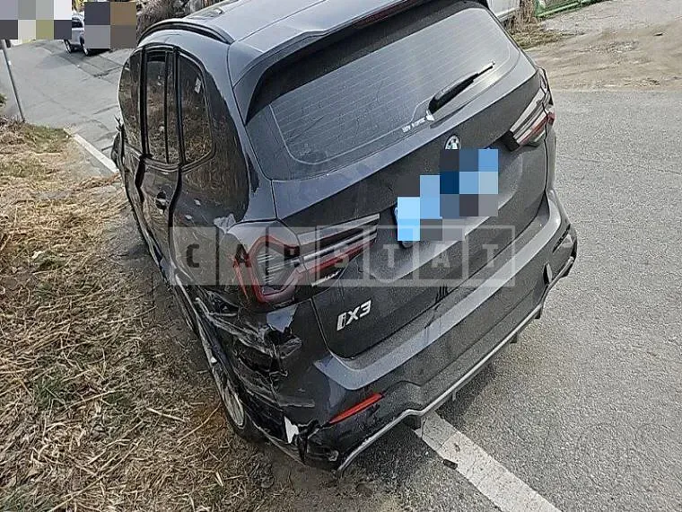 Photo 2 of 19: 2023 BMW iX3 M Sport, VIN WBY41DU02RSC99705 — Korean insurance auction