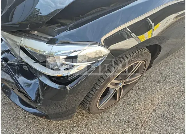Photo 2 of 30: 2017 BMW 118d — Korean insurance auction