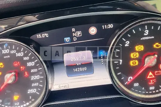 Photo 2 of 32: 2019 Mercedes-Benz E220d — Korean insurance auction