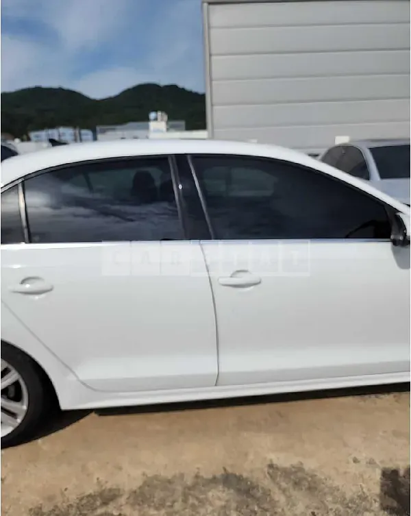 Photo 2 of 30: 2015 Volkswagen Jetta 2.0 TDI BMT Premium — Korean insurance auction